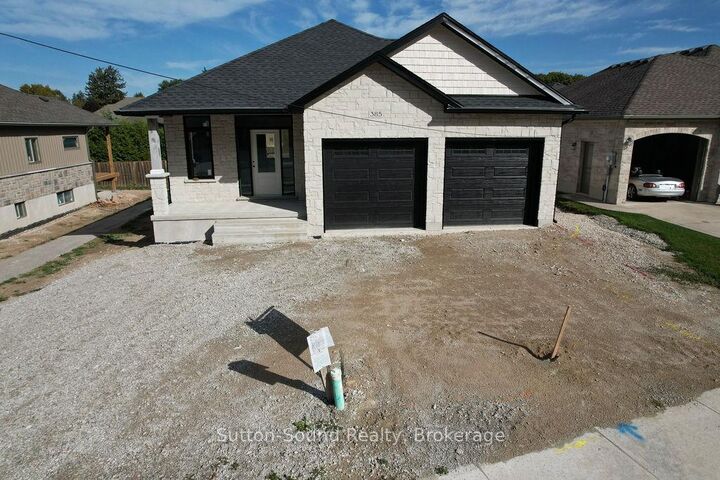 Property Photo: 385 6th Avenue W ON N4K 6K7