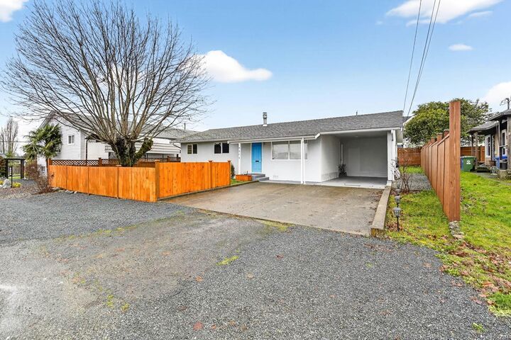 Property Photo: 4575 Arrowsmith Rd BC V9Y 5P3