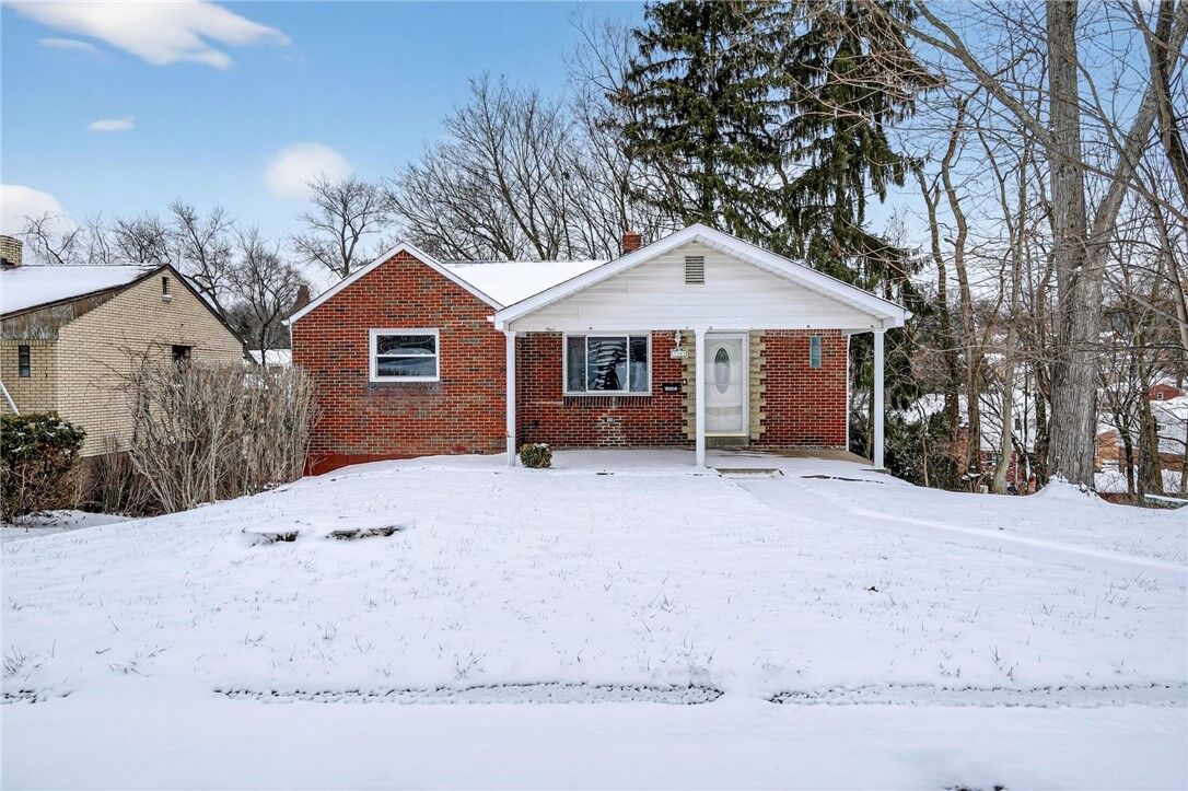 Property Photo:  3341 Recker Dr  PA 15227 