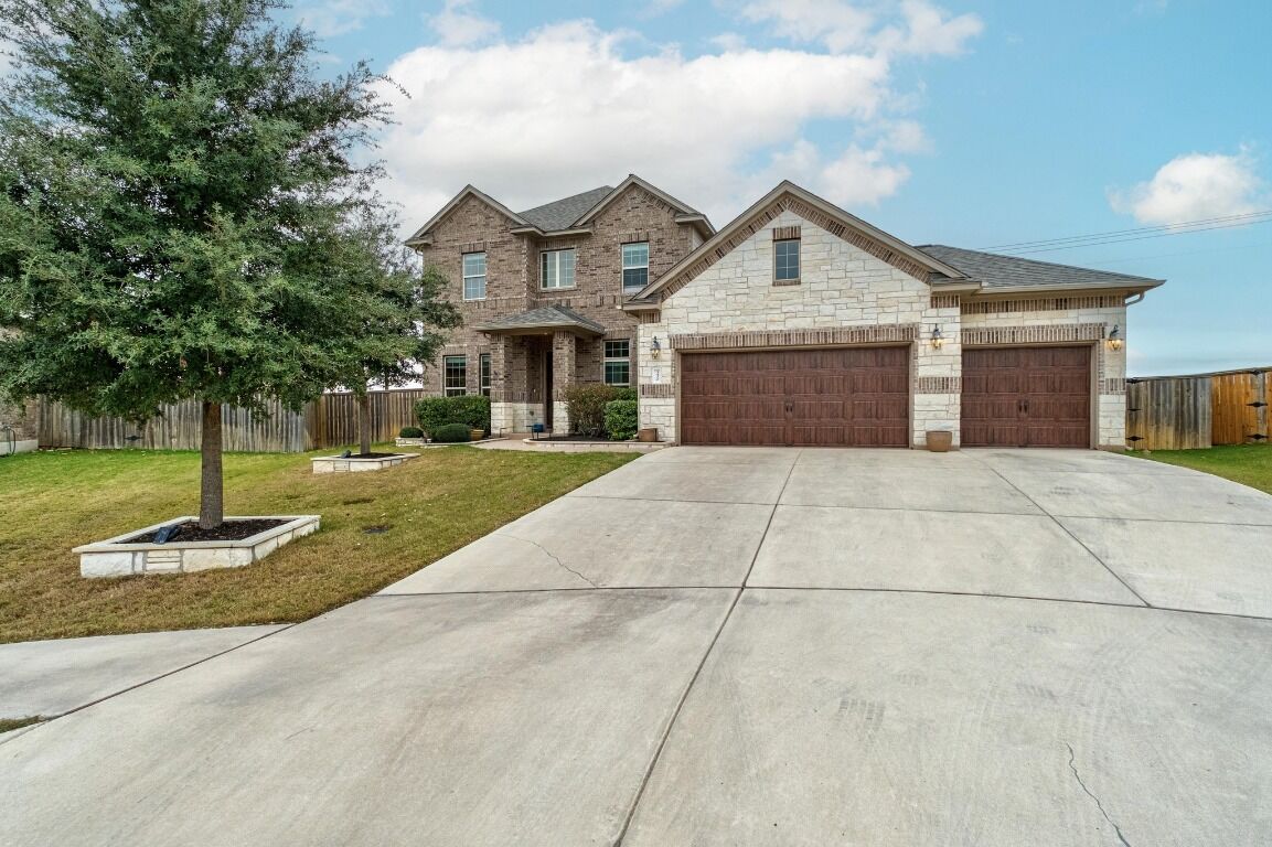 Property Photo:  3420 Vasquez Place  TX 78665 