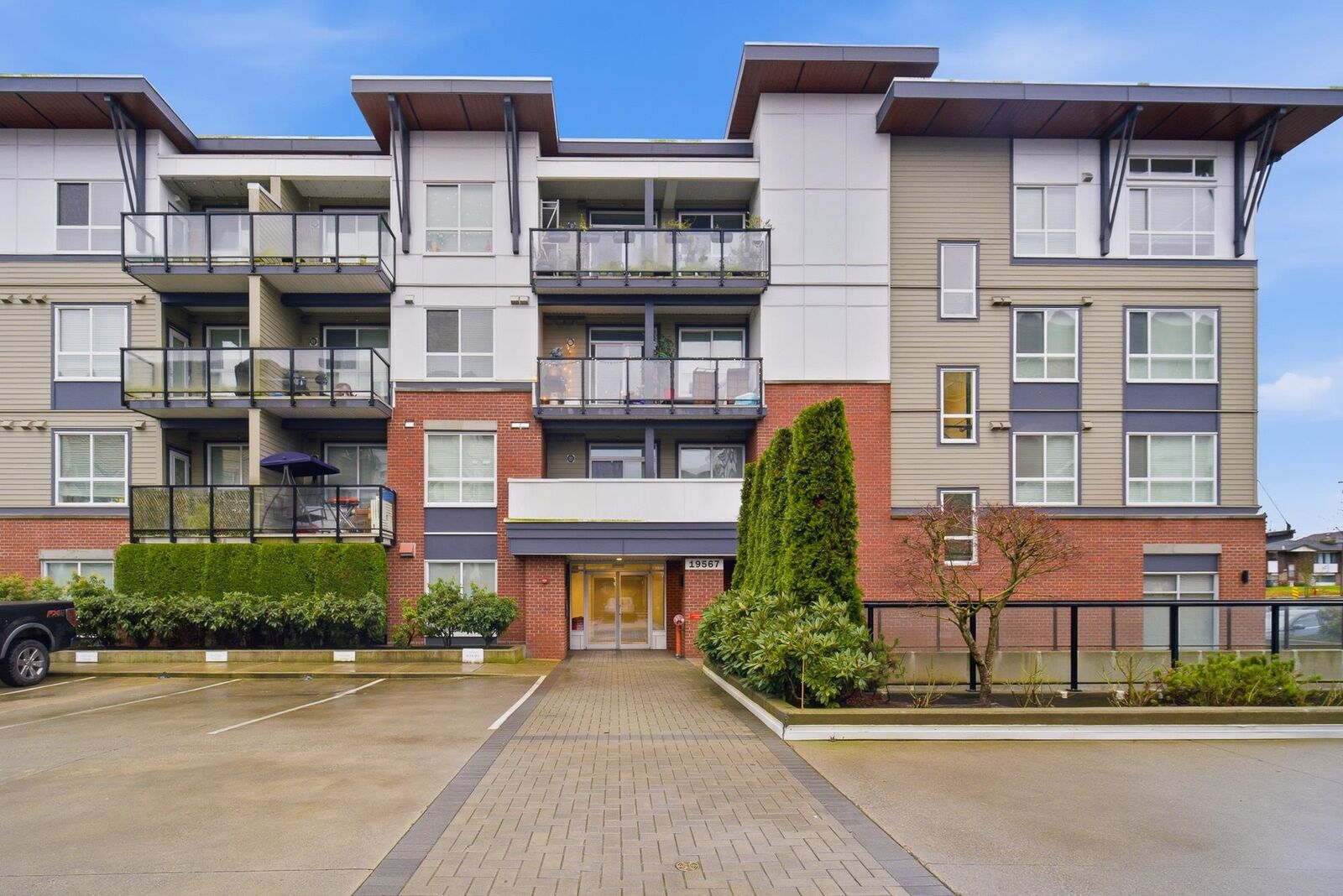 Property Photo: 19567 64 Avenue 309 BC V3S 7H8