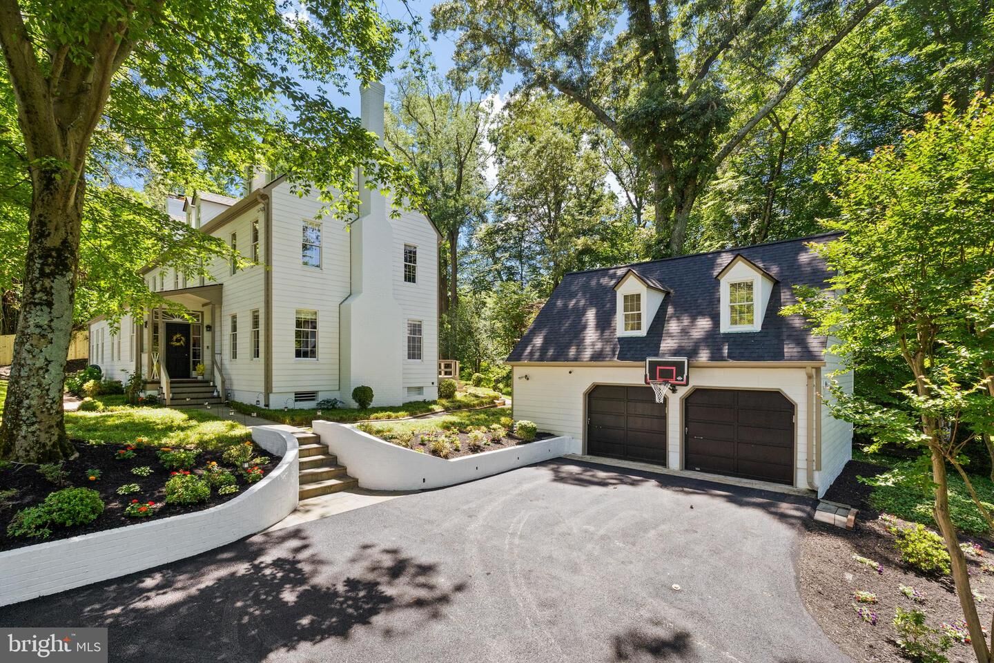 Property Photo:  815 Arcturus On The Potomac  VA 22308 