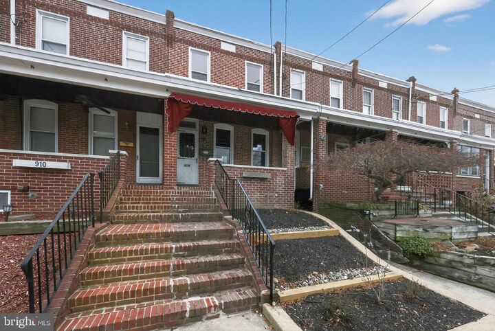 Property Photo:  908 N Dupont Street  DE 19805 