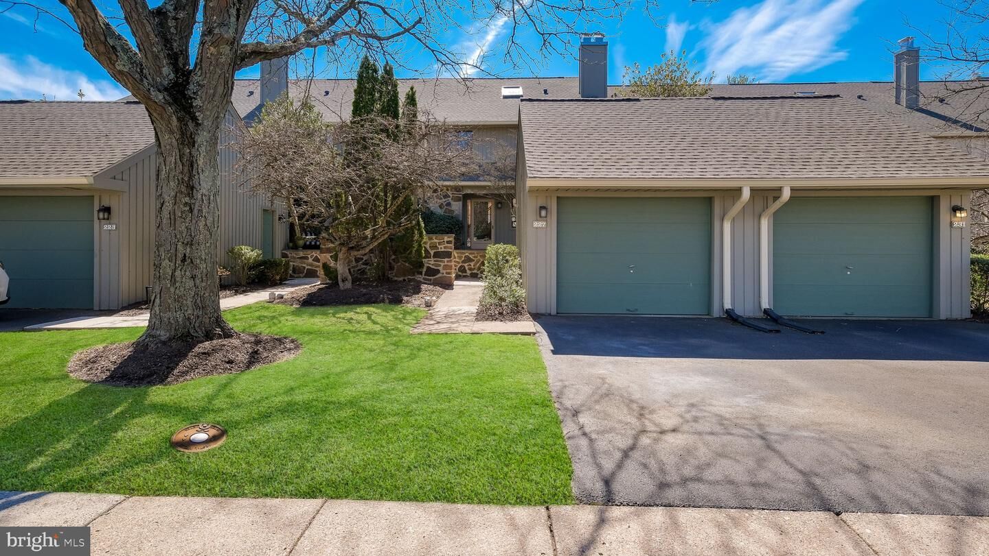 Property Photo:  227 Yellow Springs Court  PA 19067 