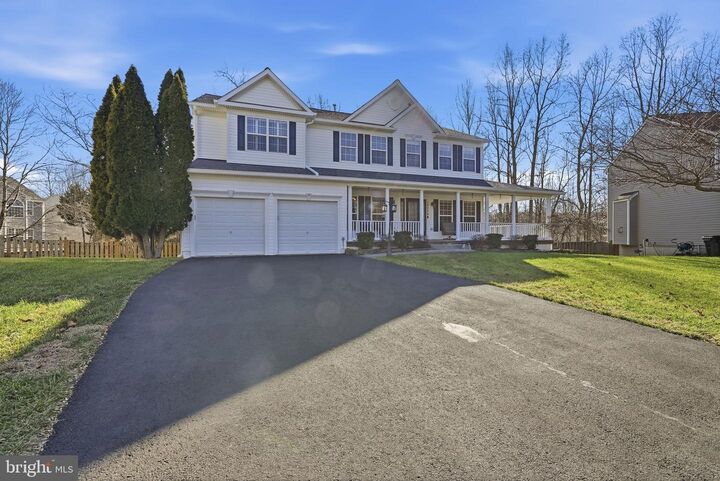 Property Photo: 15204 Chula Place VA 22193