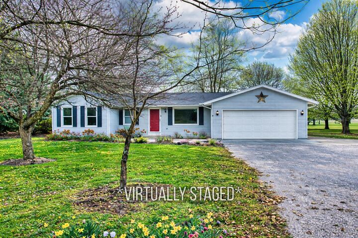 Property Photo:  5400 Chestnut Hills NE Road  OH 43055 