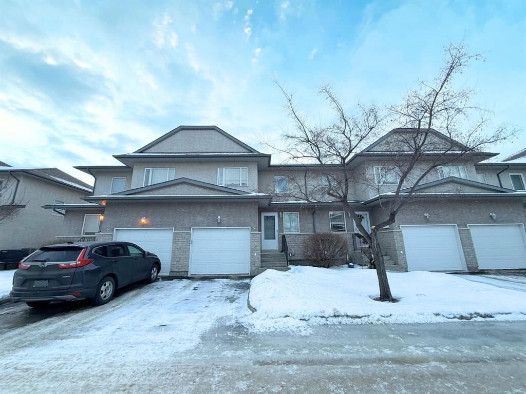 Property Photo:  45 Grandmont Boulevard  MB R3V 0A1 