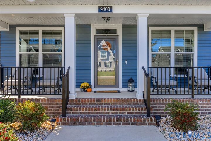 Property Photo:  9400 Kinnerton Drive  VA 23112 