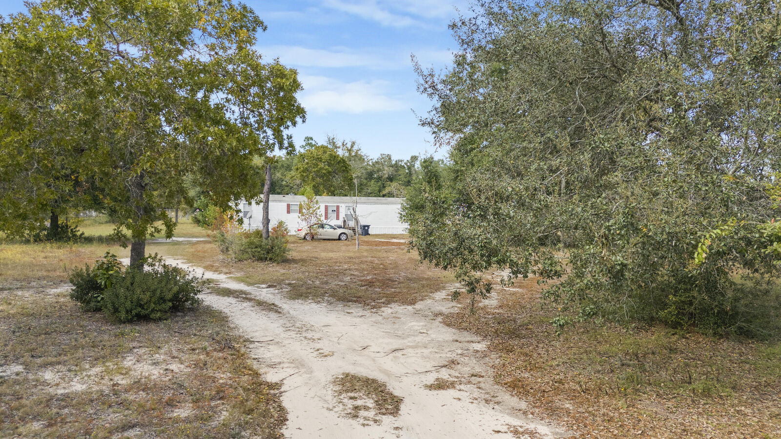 Property Photo: 5783 County Road 1087 FL 32433