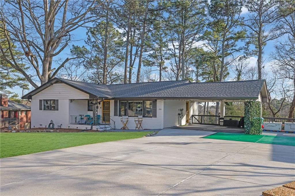 Property Photo:  5952 Robin Hood Lane  GA 30093 