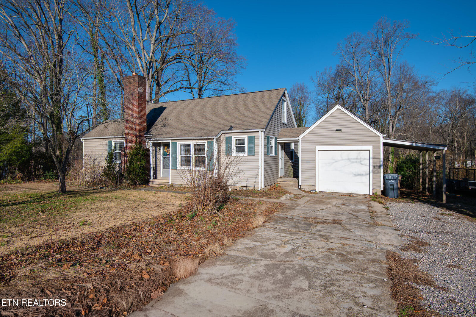 Property Photo: 313 Colonial Drive TN 37920