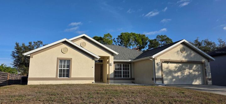 Property Photo:  7432 Perennial Road  FL 34291 