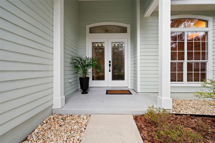 Property Photo:  9702 SW 35th Lane  FL 32608 