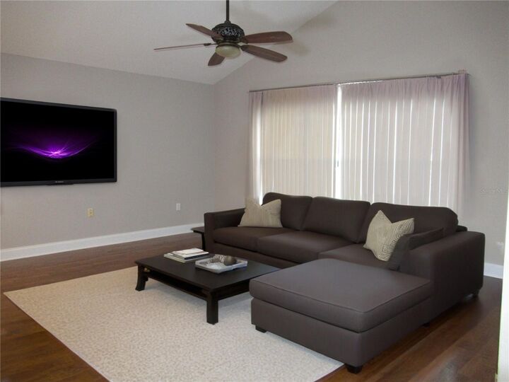 Property Photo: 3002 Bent Creek Drive FL 33596