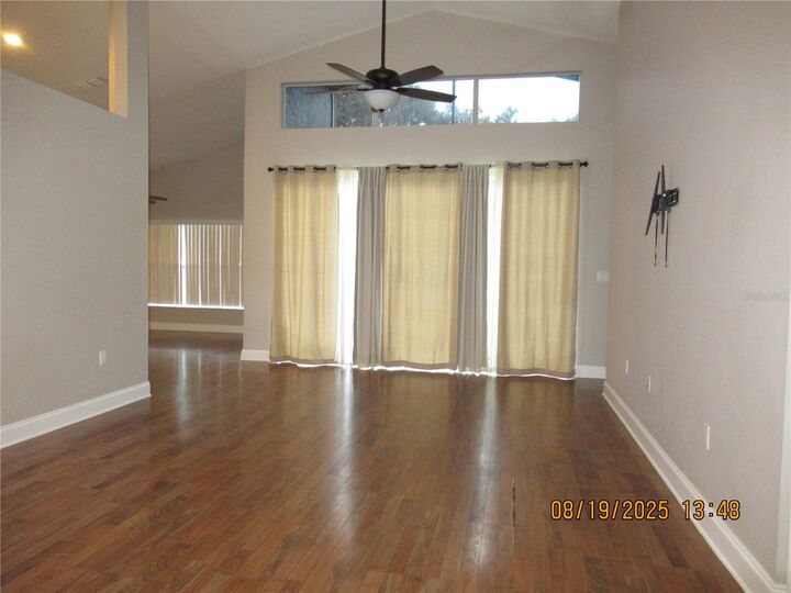 Property Photo:  3002 Bent Creek Drive  FL 33596 