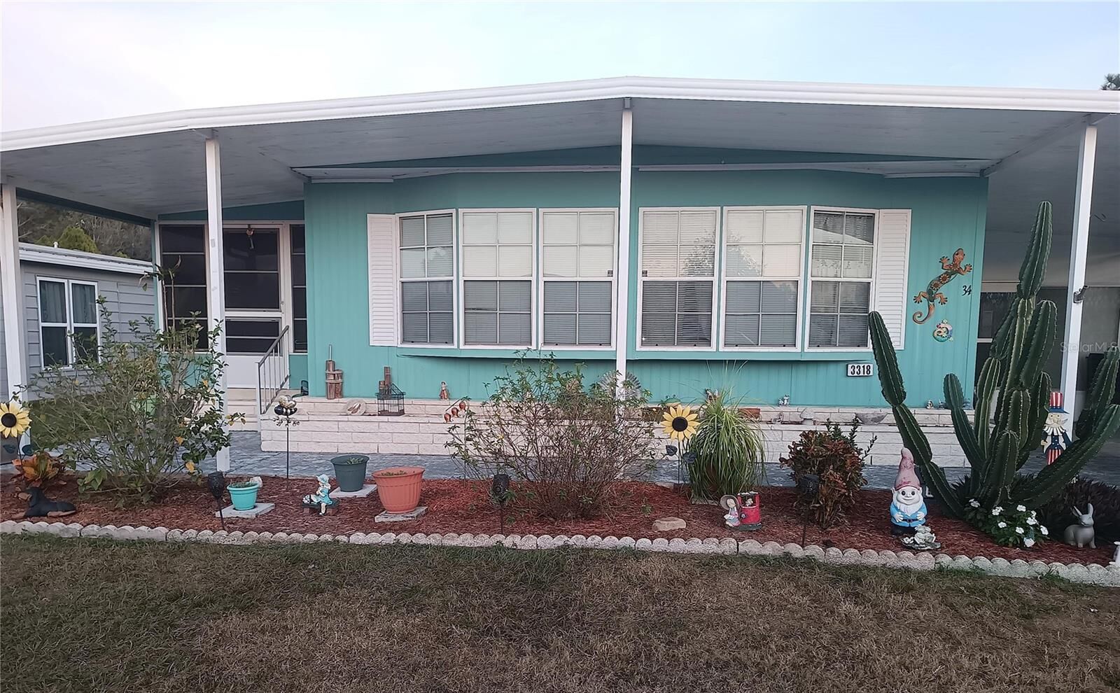 Property Photo:  3318 Carnation Lane  FL 33541 