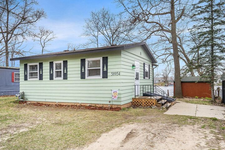 Property Photo:  58954 Lakeshore Drive  MI 49040 