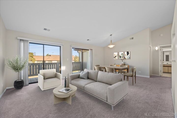 Property Photo:  1630 W Pheasant Trail Drive 2  IL 60004 