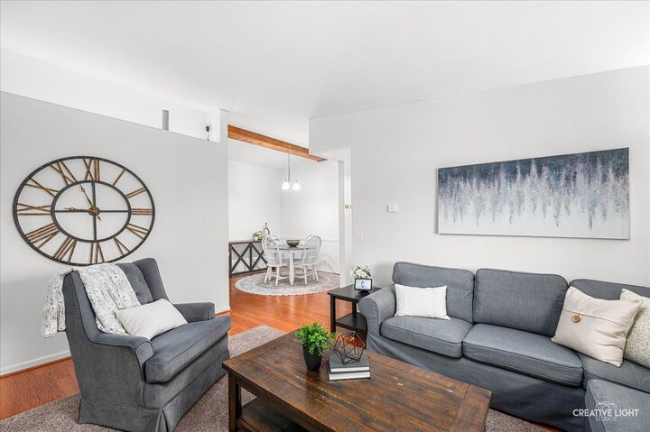 Property Photo:  40 Harbor Court 304  IL 60565 