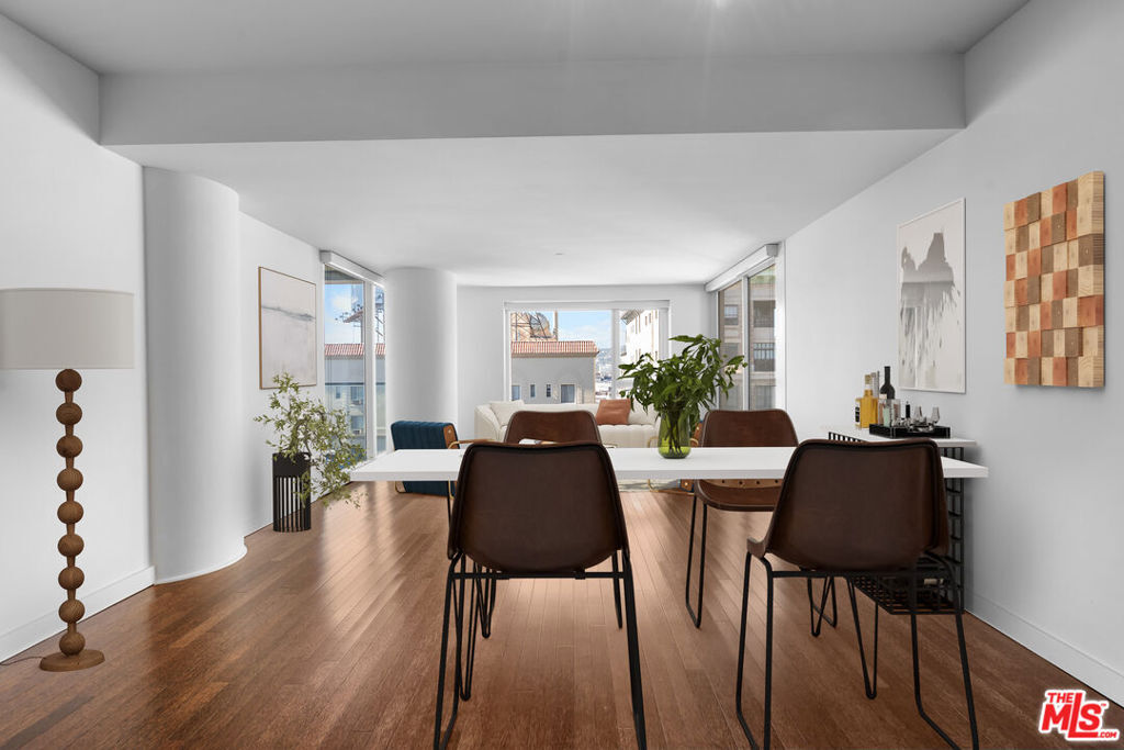 Property Photo:  6250 Hollywood Boulevard 11N  CA 90028 