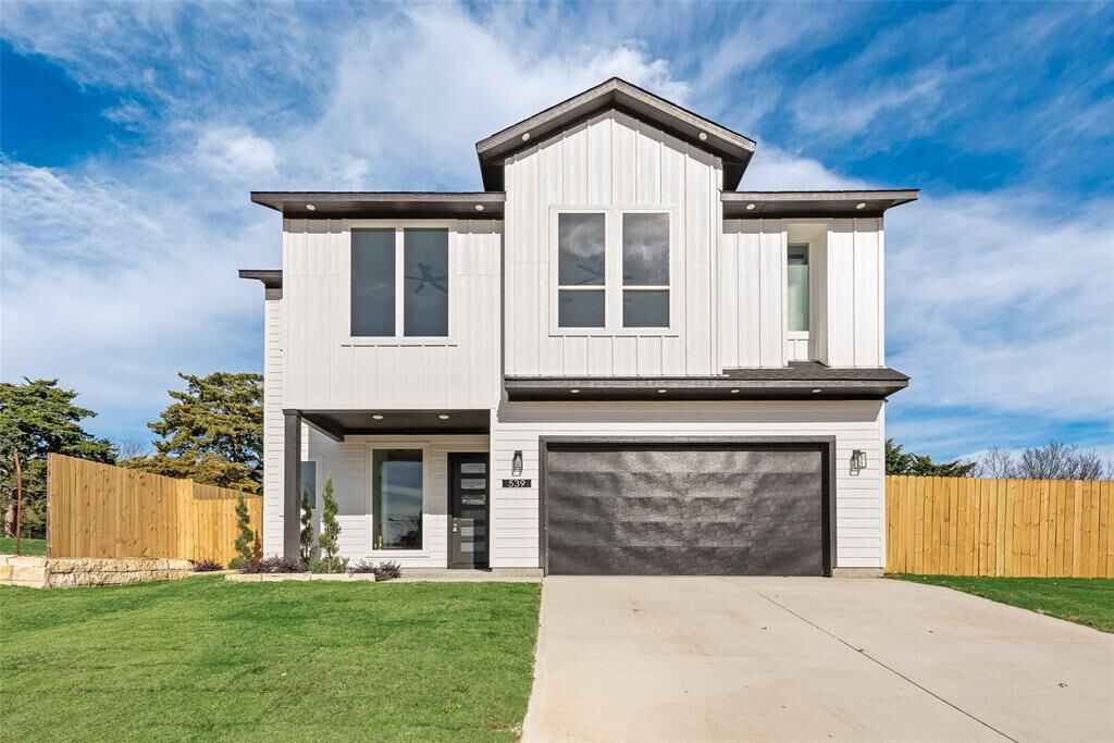 Property Photo:  539 W Laureland Road  TX 75232 