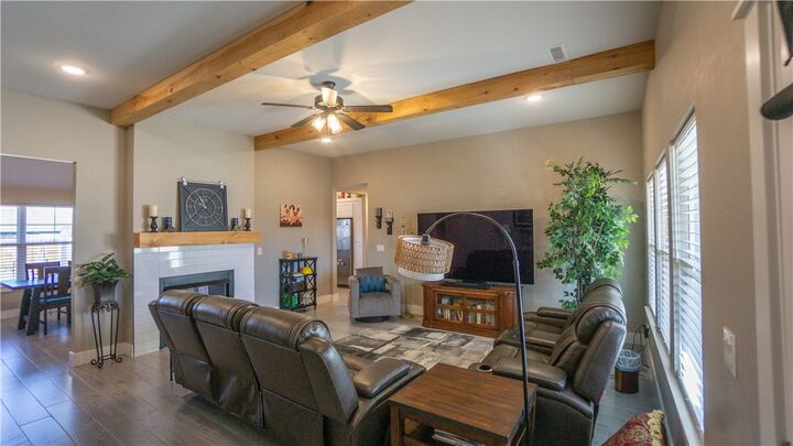 Property Photo: 321 N Otoe Street AR 72730