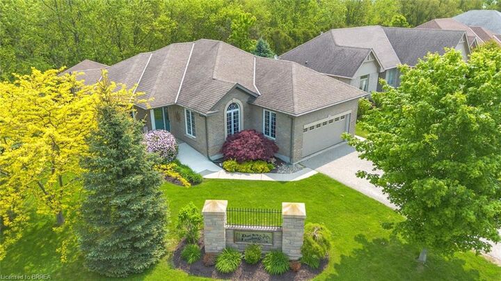 Property Photo:  2 Hunter Drive S  ON N0E 1M0 