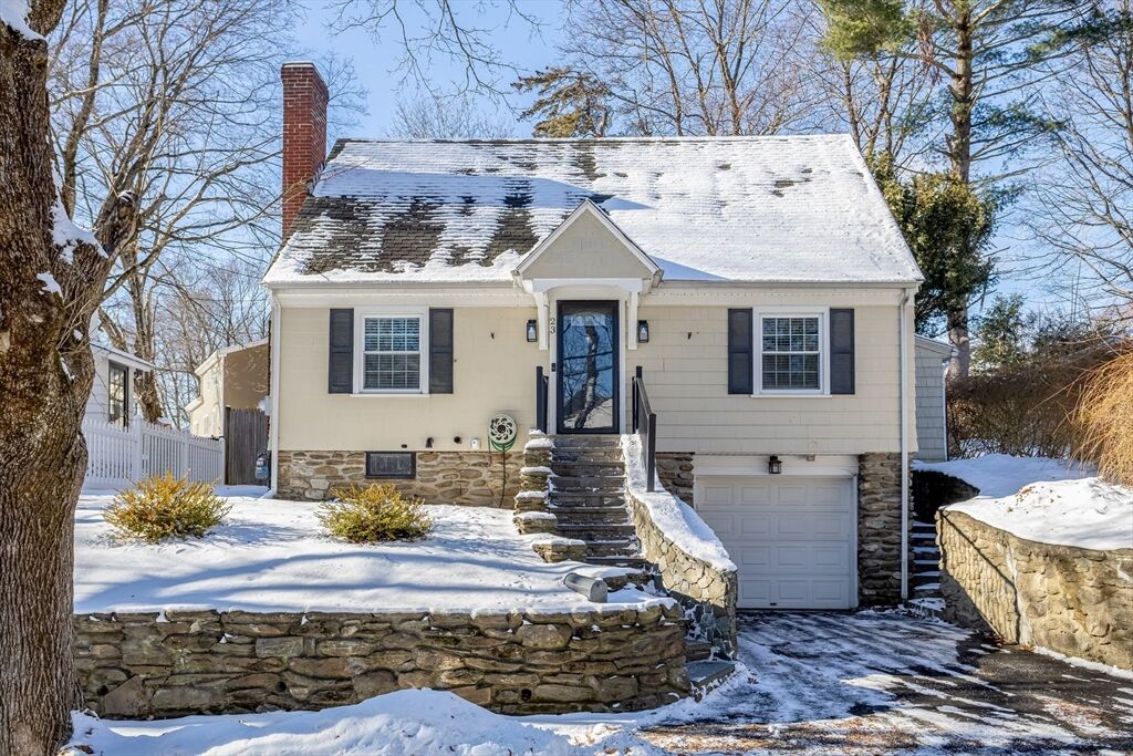 Property Photo: 23 Tiverton Parkway MA 01602