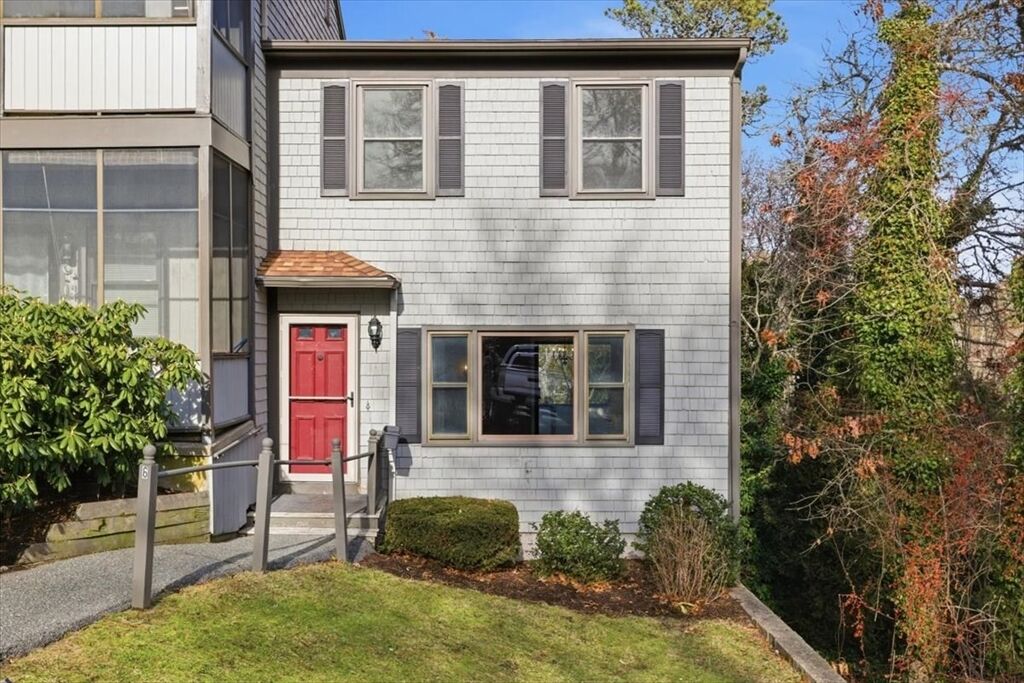 Property Photo:  14 Harold 6-F  MA 02646 