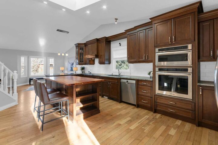 Property Photo:  70 Edmund Way SE  AB T4B 2G4 