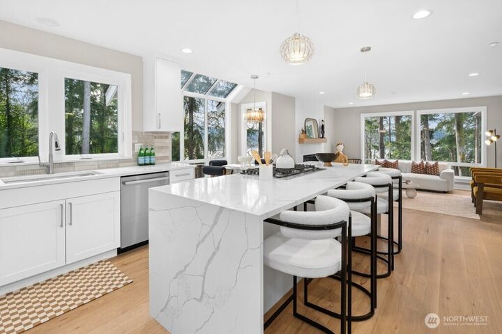 Property Photo: 19221 SE 25th Street WA 98075