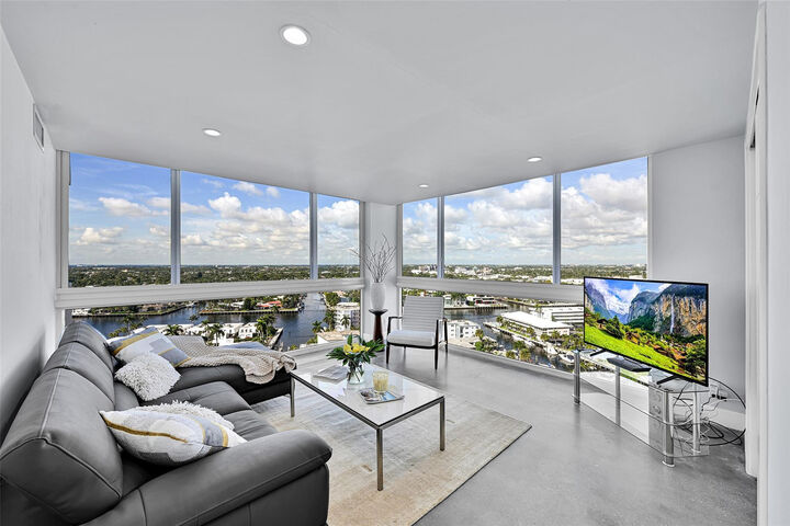 Property Photo:  2715 N Ocean Boulevard 18E  FL 33308 