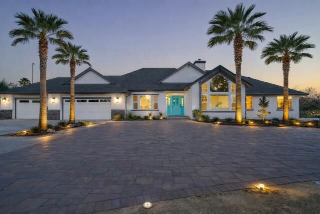 Property Photo:  380 West Middle Avenue  CA 95037 