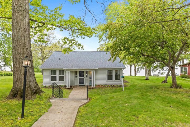 Property Photo:  607C Illinois Avenue  WI 54941 