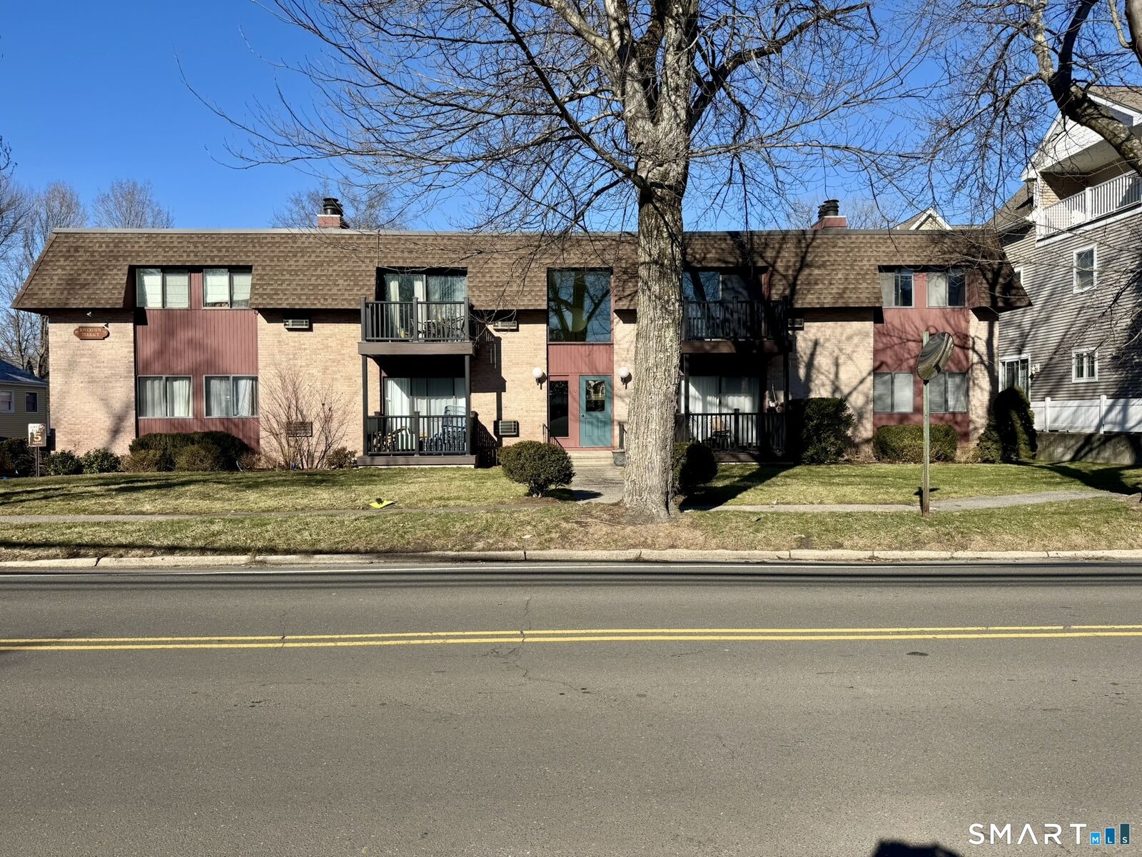 Property Photo: 76 Maple Tree Avenue 6 CT 06906