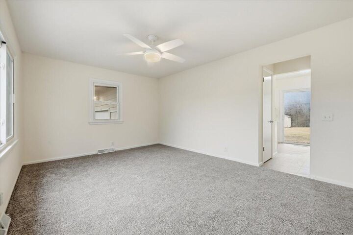 Property Photo:  725 Lori Lane  IA 51503 