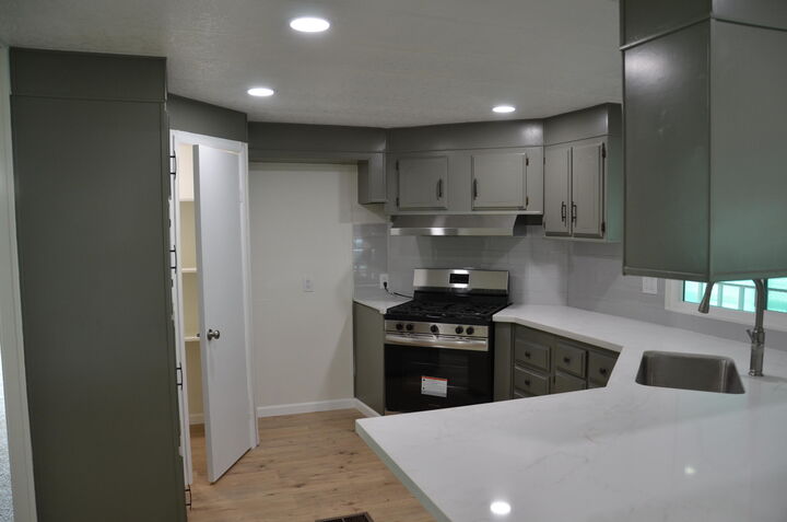 Property Photo:  2400 W Midvalley Avenue S8  CA 93277 