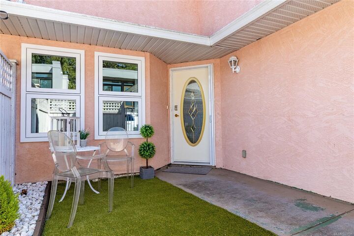 Property Photo:  3570 Norwell Dr 6  BC V9T 1X6 