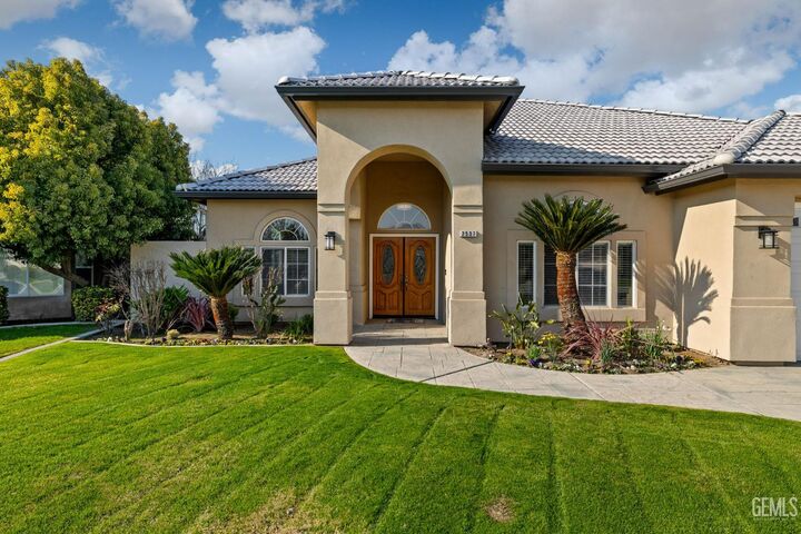 Property Photo: 2537 Ollie Court CA 93314