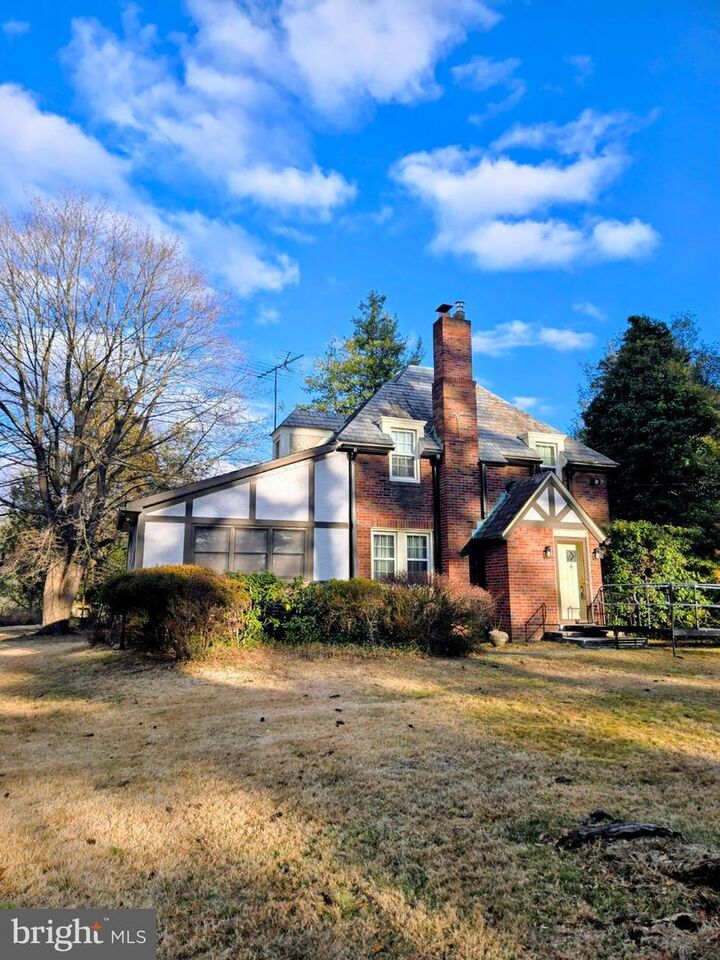 Property Photo:  215 Red Lion Road  PA 19006 
