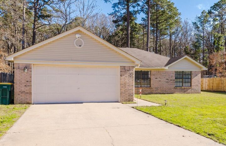 Property Photo:  109 Honeysuckle Hills Drive  AR 72132 