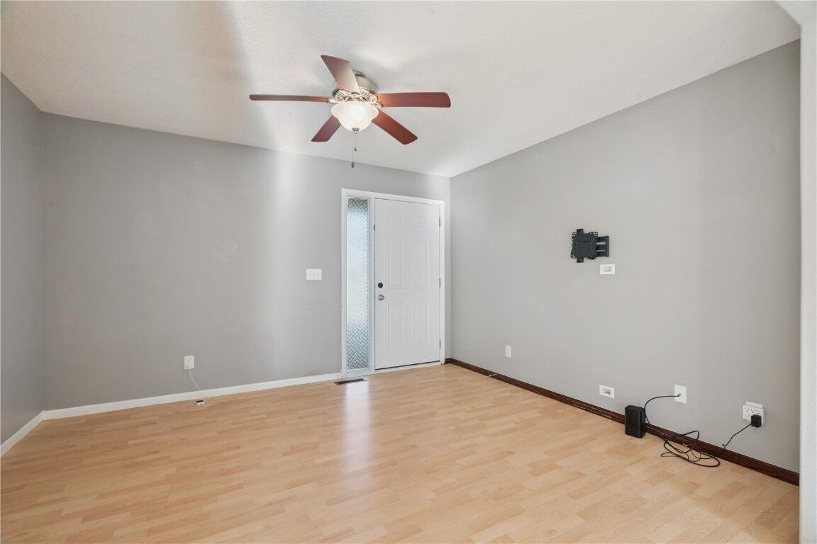 Property Photo:  45 Woodstone Lane SW  IA 52404 