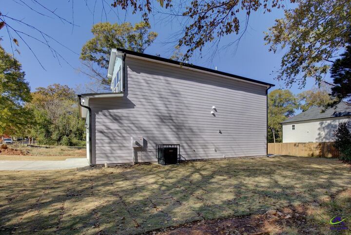 Property Photo:  523 E Chappell Street  GA 30223-0523 