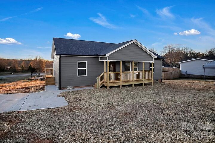 Property Photo: 106 Quail Meadow Road NC 28150