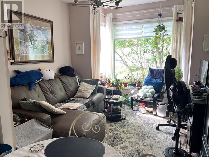 Property Photo:  424 Third St S  ON P9N 1J1 