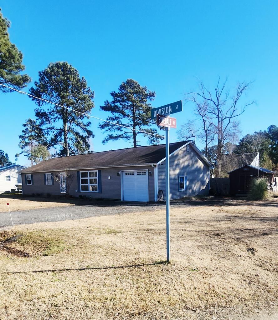 Property Photo:  4192 Division St  VA 23336 