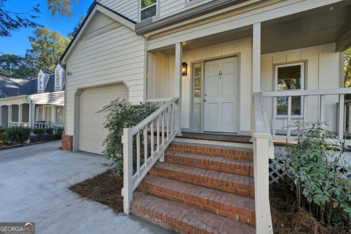 Property Photo:  1367 Wenlock Edge Cove  GA 30083 