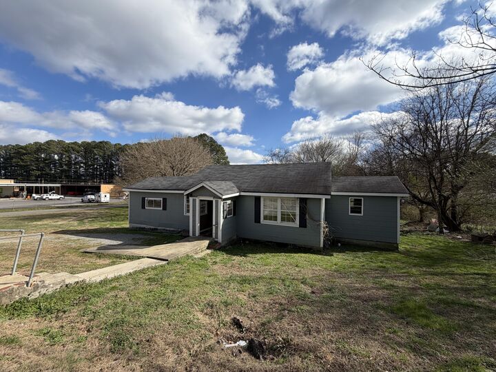 Property Photo:  211 Thurman Street  GA 30728 