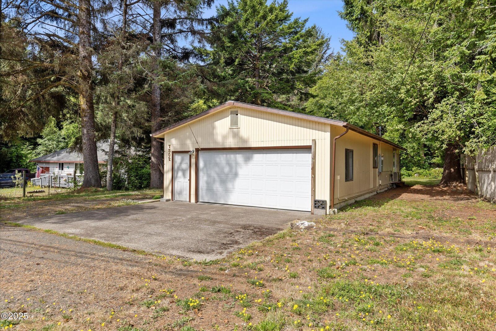 Property Photo:  7502 S Coast Highway  OR 97366 