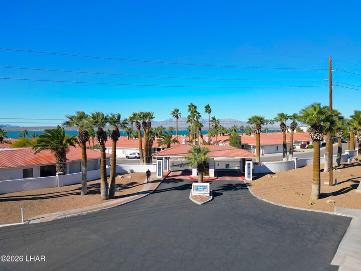 Property Photo: 375 London Bridge Rd 40 AZ 86403